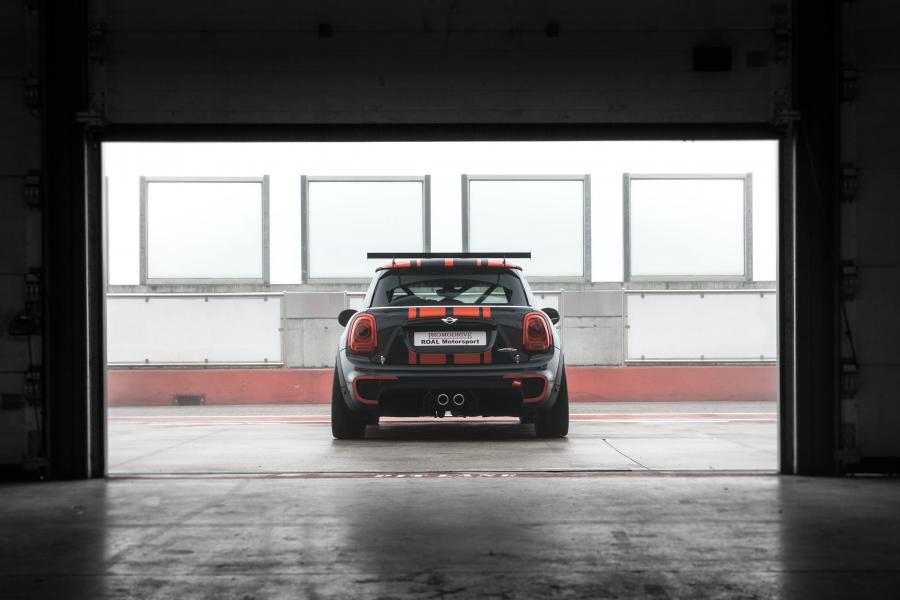  Mini Cooper S JCW Challenge 2016 года  (фото 26 из 60)